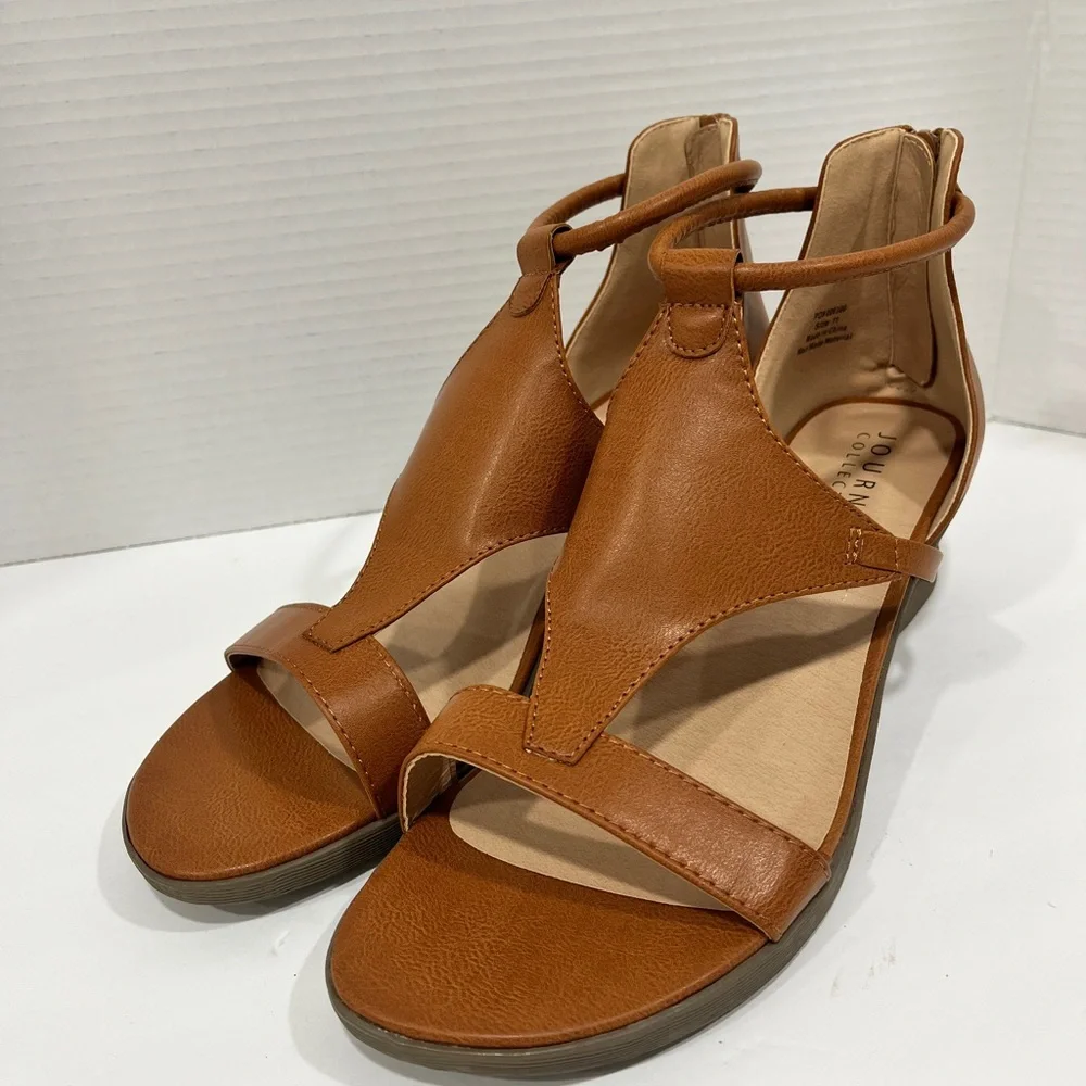 Journee Collection Womens‎ Trayle Wedge Sandals. Size. 11. Color. Tan